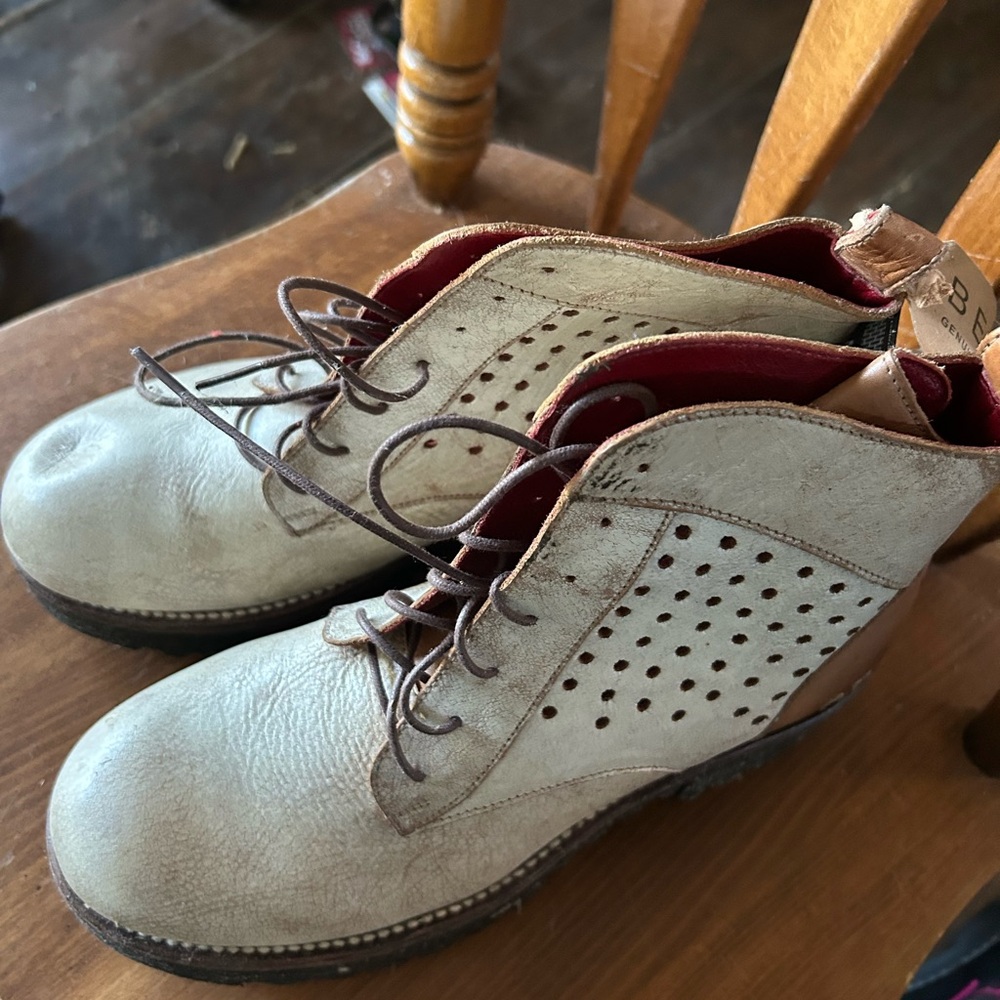 Bed Stu Cream and Brown Ankle Boots